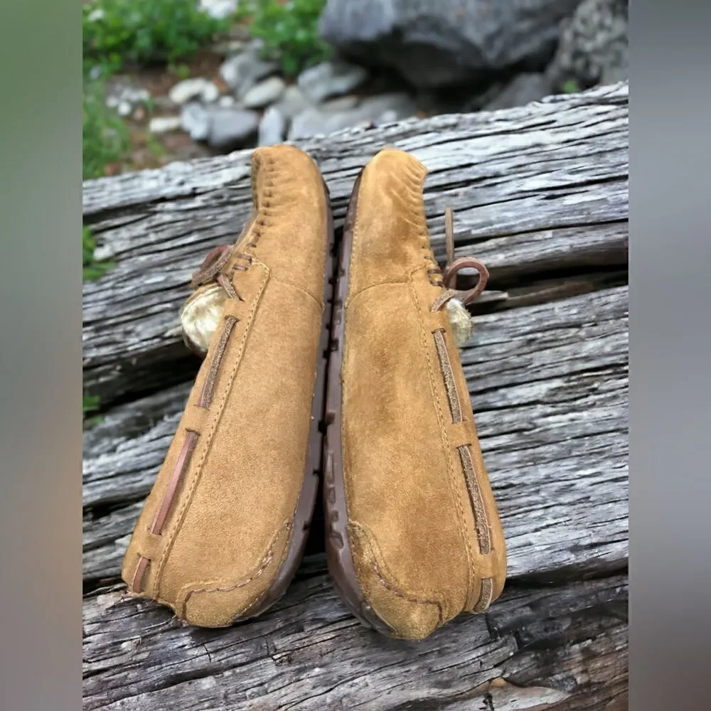 🔥🔥UGG Dakota Moccasin Slipper Water Resistant Slip on Size 6